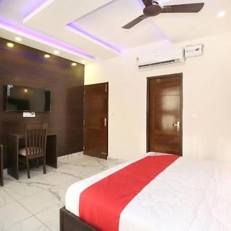Chandīgarh Hotel Ska מראה חיצוני תמונה