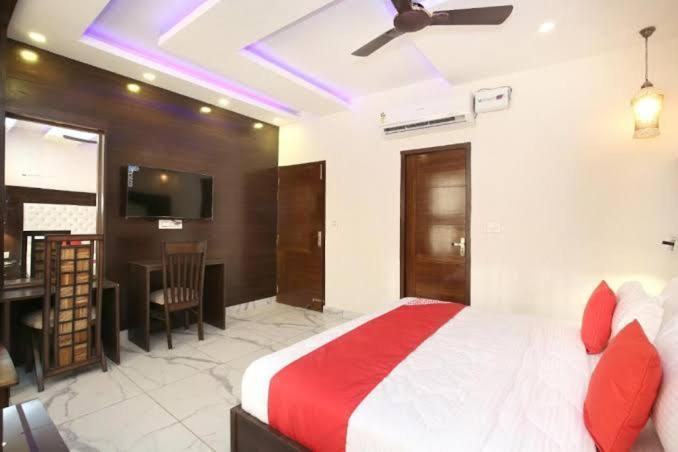 Chandīgarh Hotel Ska מראה חיצוני תמונה